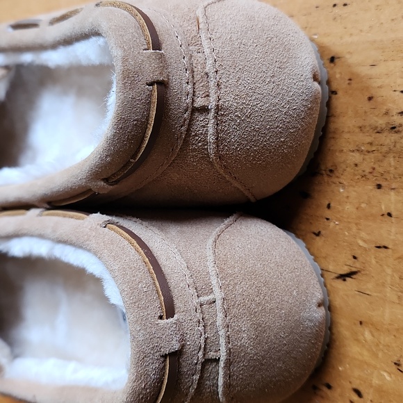 Minnetonka Women’s Faux Fur Lined Slipper Tan Brown Moccasins Suede 4052 Size 7M - Picture 5 of 9